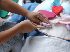 Plan Toys PlanToys Holzspielzeug Chirurgen-Set -Schleich Verkaufe 3703 5