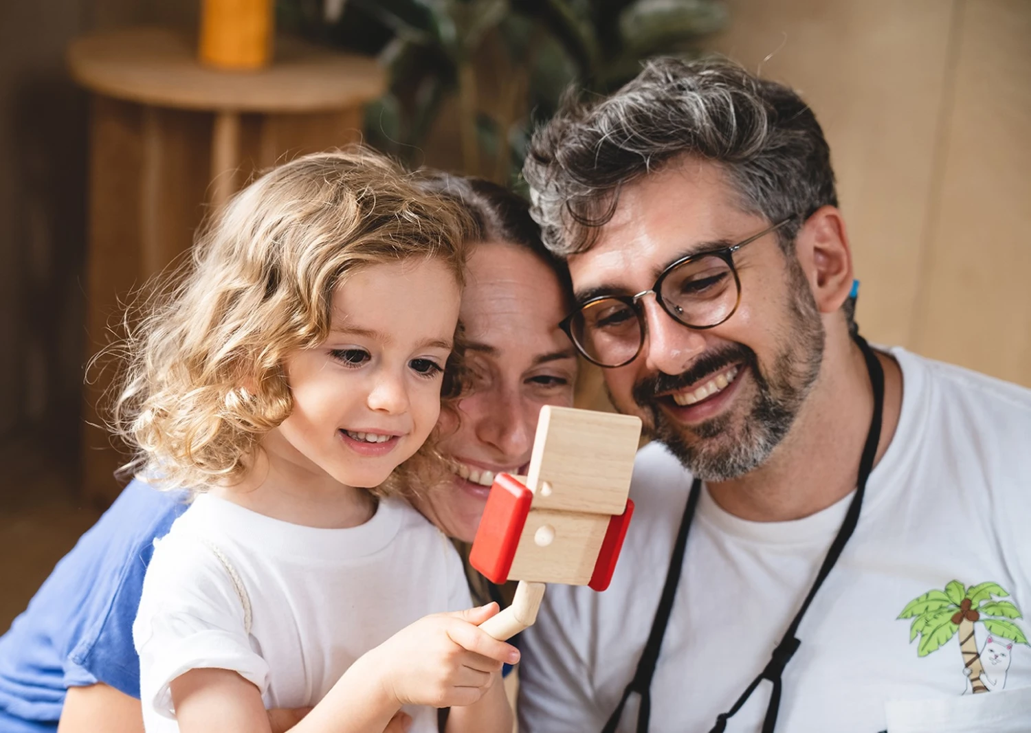 Plan Toys PlanToys Holzspielzeug Vlogger-Set 14 Plan Toys PlanToys Holzspielzeug Vlogger-Set – Bild 14