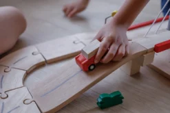 Plan Toys PlanToys Holzspielzeug Straßensystem -Schleich Verkaufe 6208 1