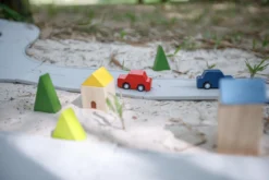 Plan Toys PlanToys Holzspielzeug Straßen- Und Schienen-Set Aus Gummi - Medium -Schleich Verkaufe 6209 1