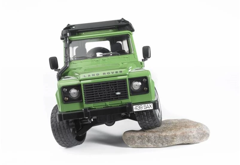 BRUDER Land Rover Defender Spielzeugfahrzeug 2 BRUDER Land Rover Defender Spielzeugfahrzeug – Bild 2