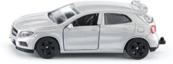 SIKU 1503, Mercedes-Benz GLA 45 AMG, Metall/Kunststoff, Silber, Spielzeugauto Für Kinder, Öffenbare Türen, Anhängerkupplung