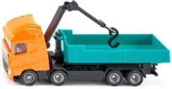 SIKU 1683, Volvo Abrollkipper Mit Kran, Metall/Kunststoff, Orange/Türkis, Abrollbare Mulde, Drehbarer Kran