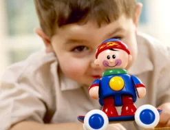 Tolo 89613 - Erste Freunde Skater 12cm -Schleich Verkaufe tolo first friends speelfiguur skateboarder 1